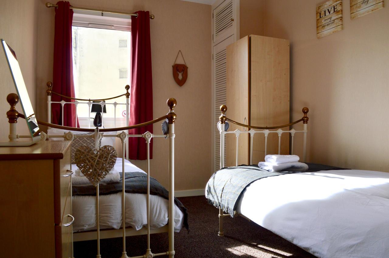 Crags View Apartment On The Royal Mile Edinburgh Bagian luar foto