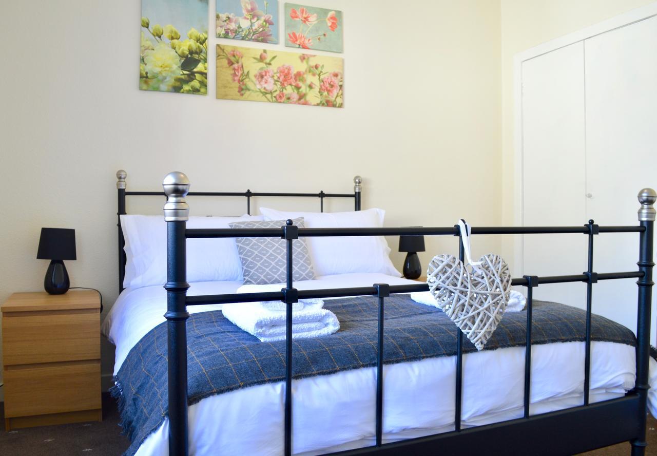Crags View Apartment On The Royal Mile Edinburgh Bagian luar foto